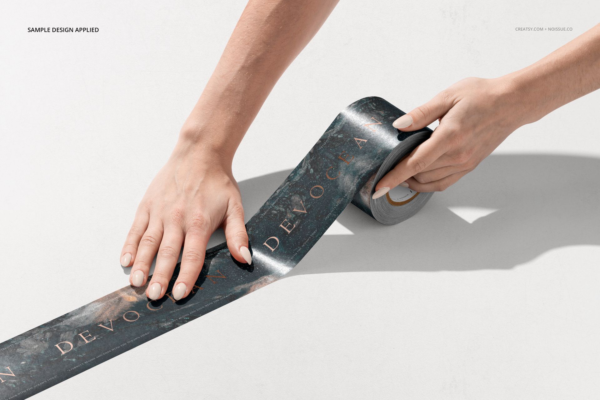 Noissue Mailing Box Mockup Set v.2 - mockup screenshot 6