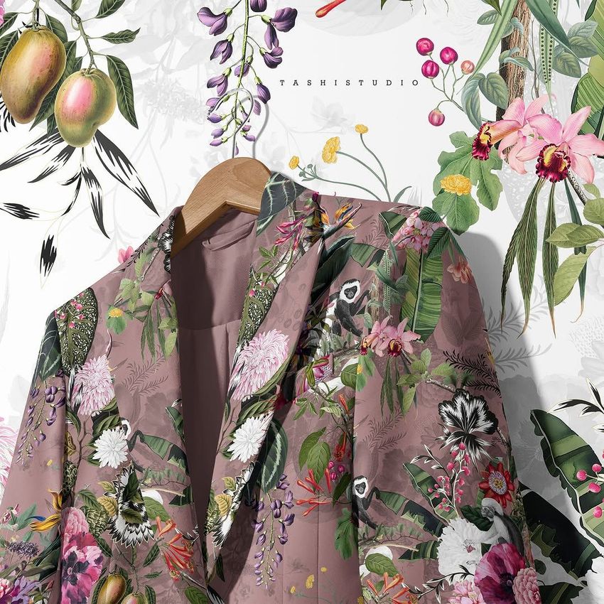 Elegance of Flowers by Tashi Studio - Files in Use example