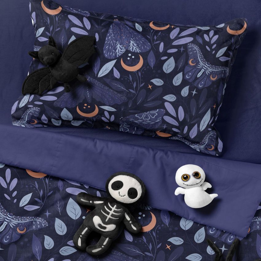 Forest Moth-Screenshot 2025-12-10 at 23.50.55.png