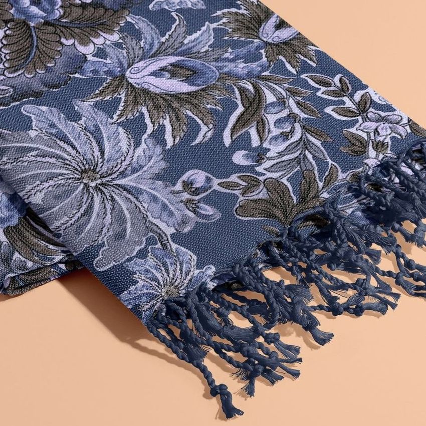 Flower Pattern by Jessie Bloom Design - Files in Use example