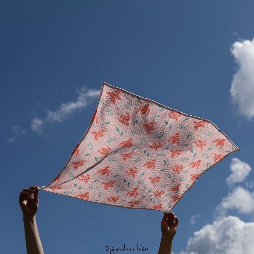 Fly by Pip and Bee Atelier - Files in Use example