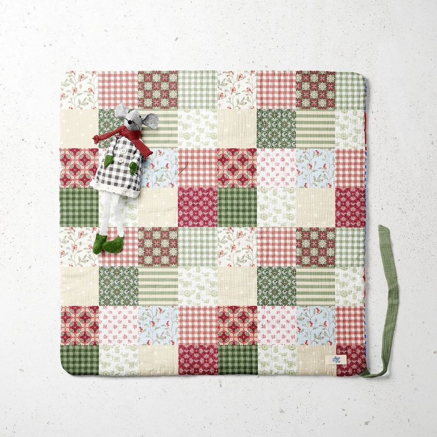 Natural Christmas I by The Blue Fig Studio - Files in Use example