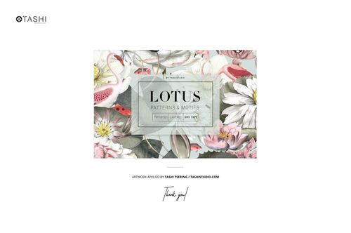 Square candle mockup with a floral-patterned label, front view, featuring pink and white flowers and green leaves.