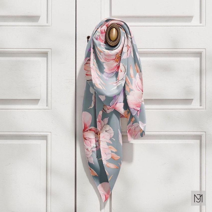 Pretty Peonies by Media Jamshidi - Files in Use example