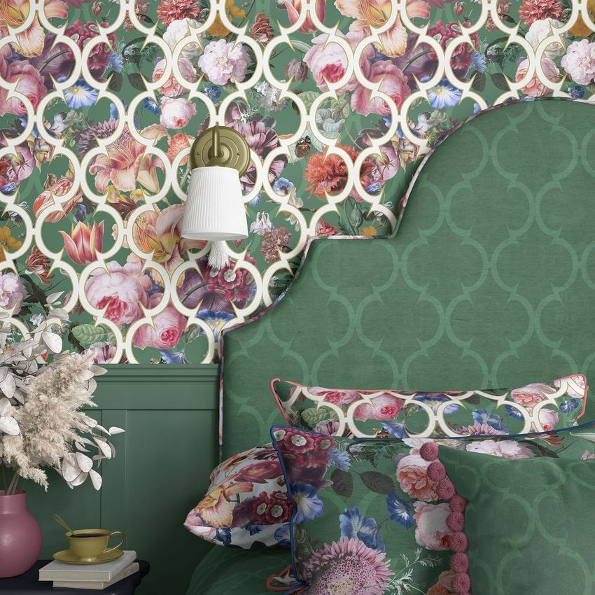 Bloom Couture  by Tashi Studio - Files in Use example