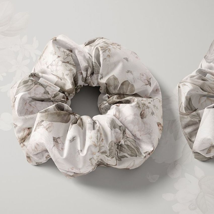 Luxury Floral Pattern by Paper Aesthetic - Files in Use example