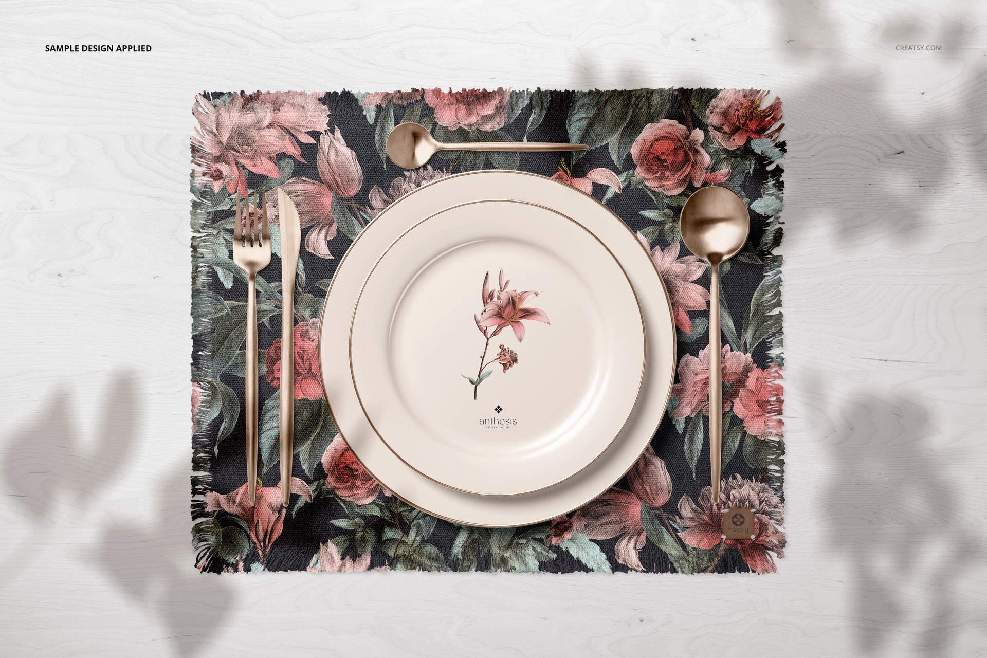 Fringed Placemat and Plates Mockup - mockup screenshot 7