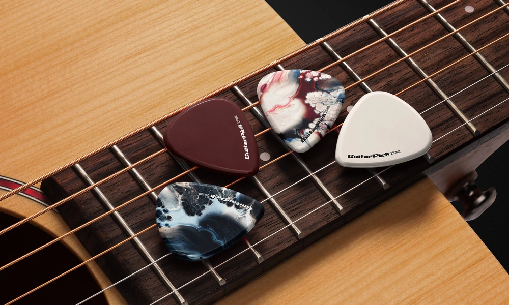 Guitars & Guitar Picks