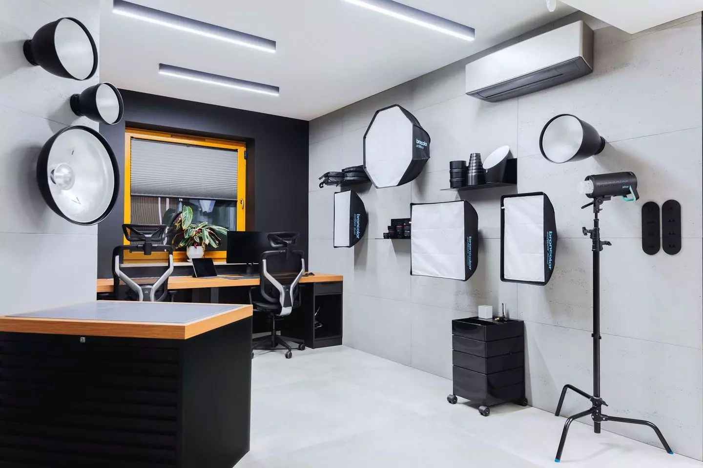 Creatsy studio in Katowice - product photography workspace